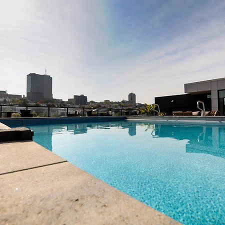 Le Rustique, Chic En Ville, Bbq/ Piscine 魁北克 外观 照片